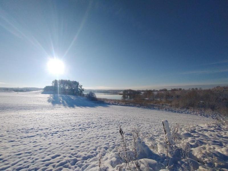 Miedzy Olchami Domek Nad Jeziorem. Noclegi Caloroczne. Cisza, Spokoj. バルチェボ エクステリア 写真